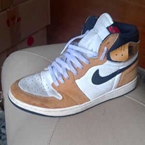 Size 9.5 - Nike Air Jordan 1 Retro High OG Rookie of the Year 2018